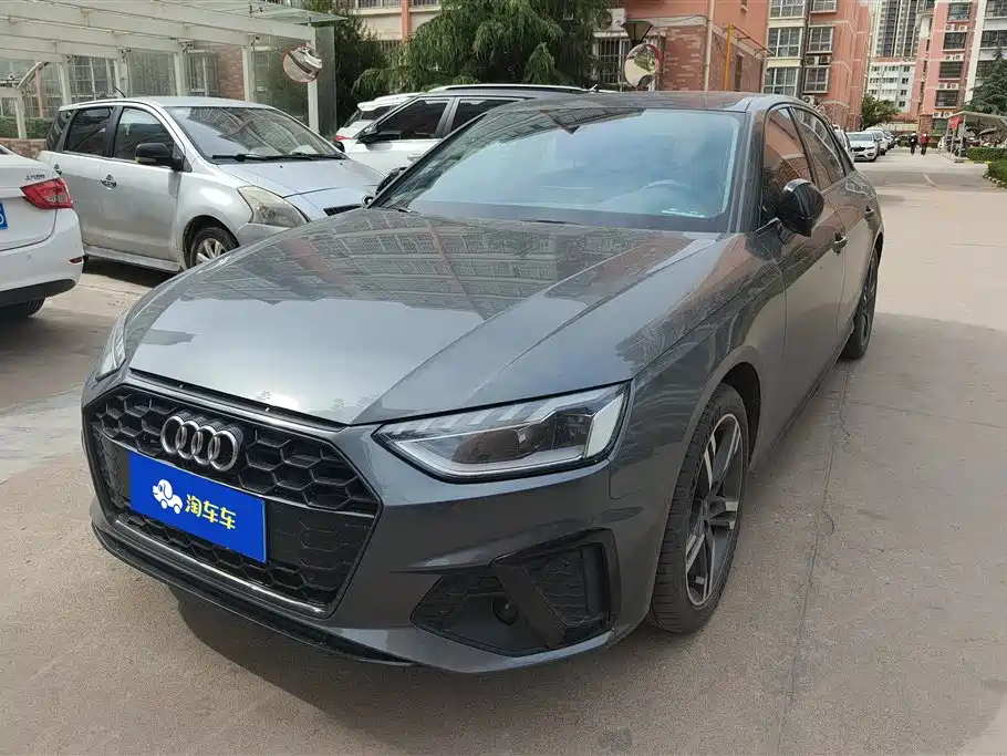 Audi A4L 2022 40 TFSI Luxury Dynamic