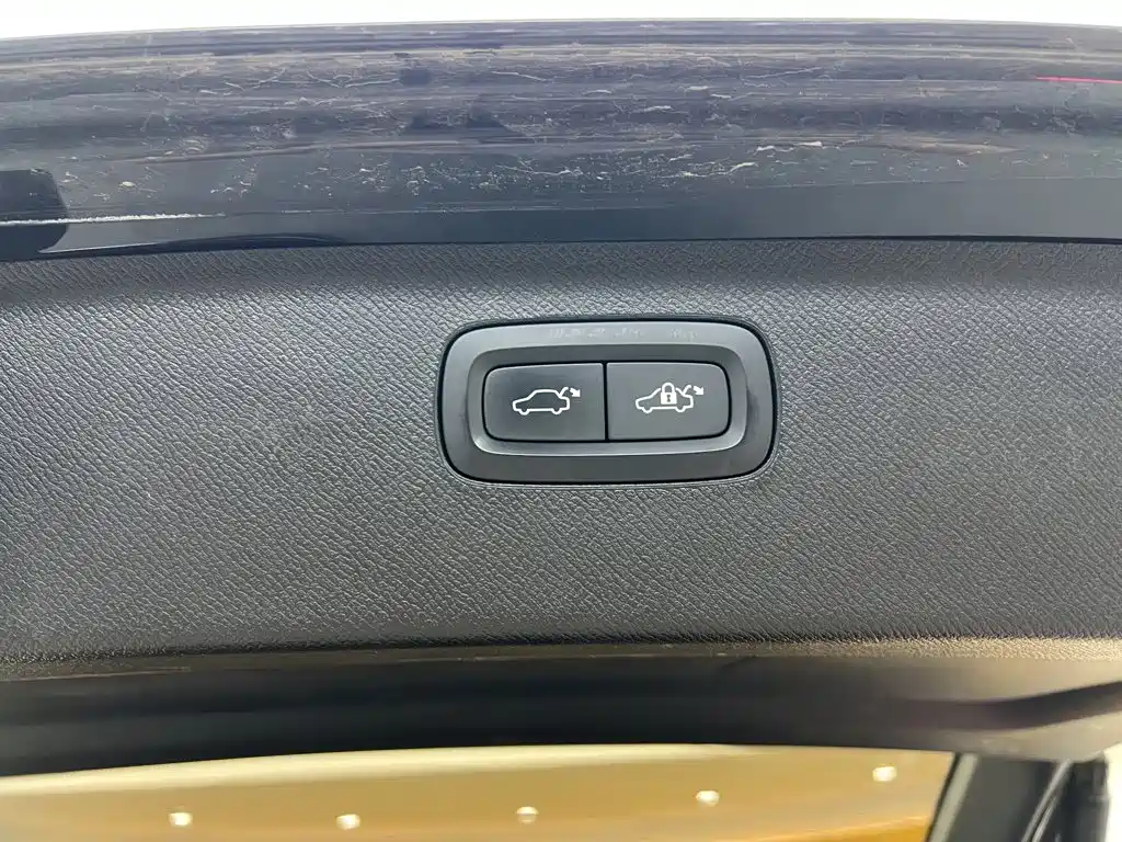 Volvo XC90 2023 2022 B6 Smart Elite Luxury 7-Seater