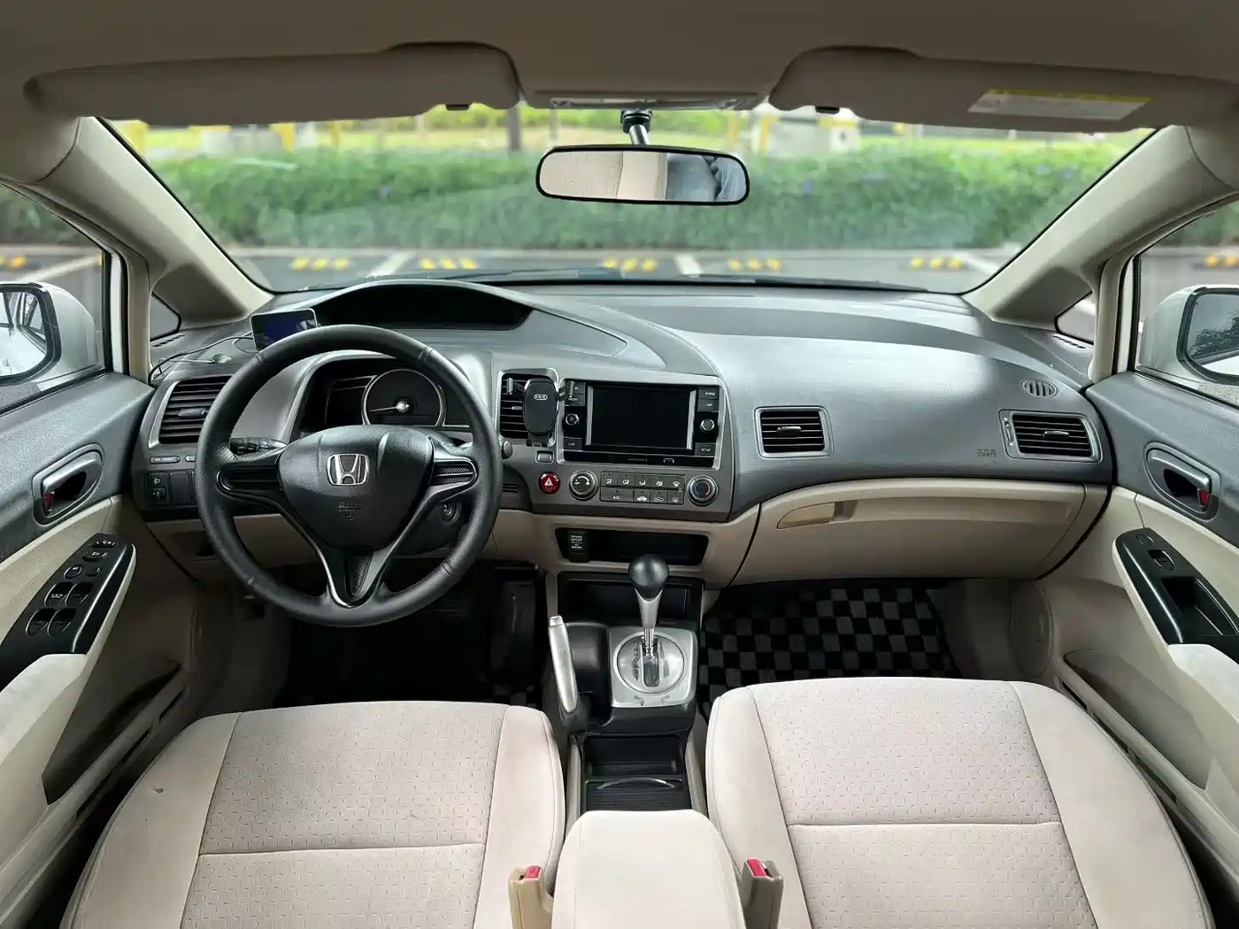 CIIMO CIIMO 2012 2012 1.8L Automatic