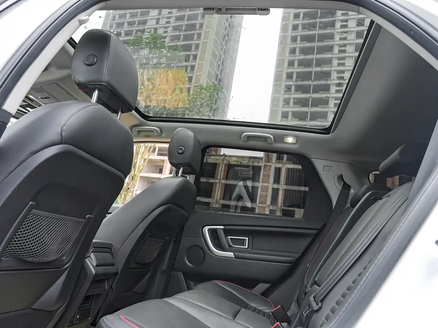 Фото 26 - Land Rover Discovery Sport