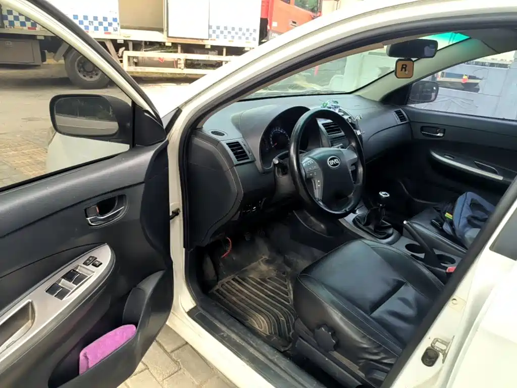 BYD L3 2015 2012 1.5L Manual Premium