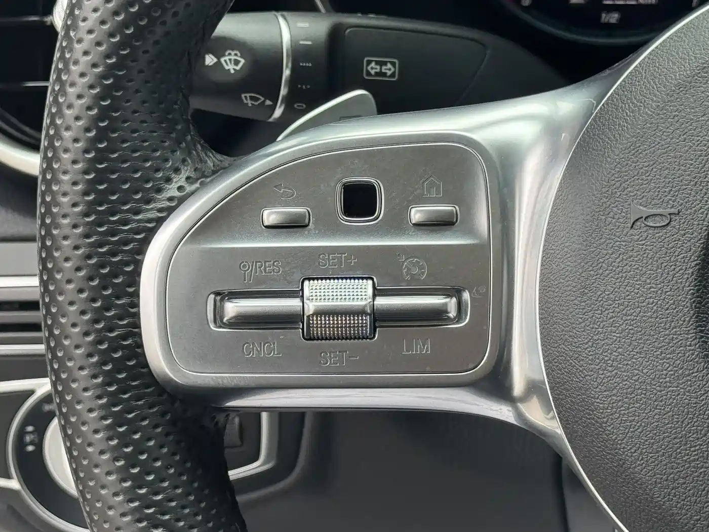 Mercedes-Benz C-Class 2020 Facelift C 260 L Sport фото 12