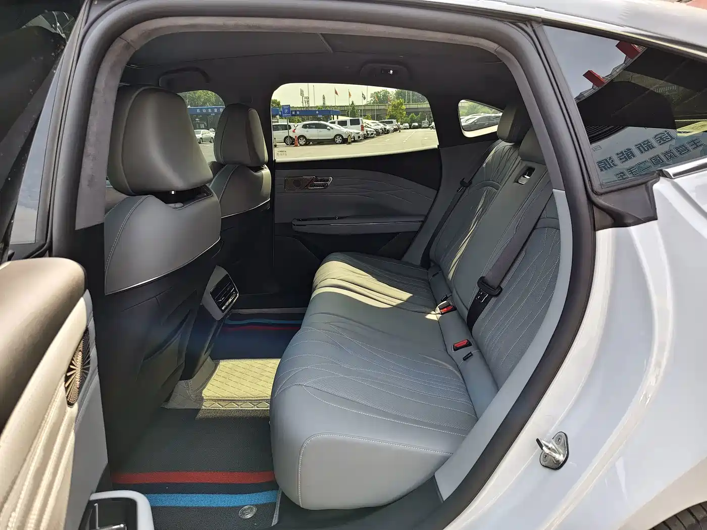 Geely Galaxy Galaxy E8 2025 2025 700km Long Voyage Smart Drive Edition