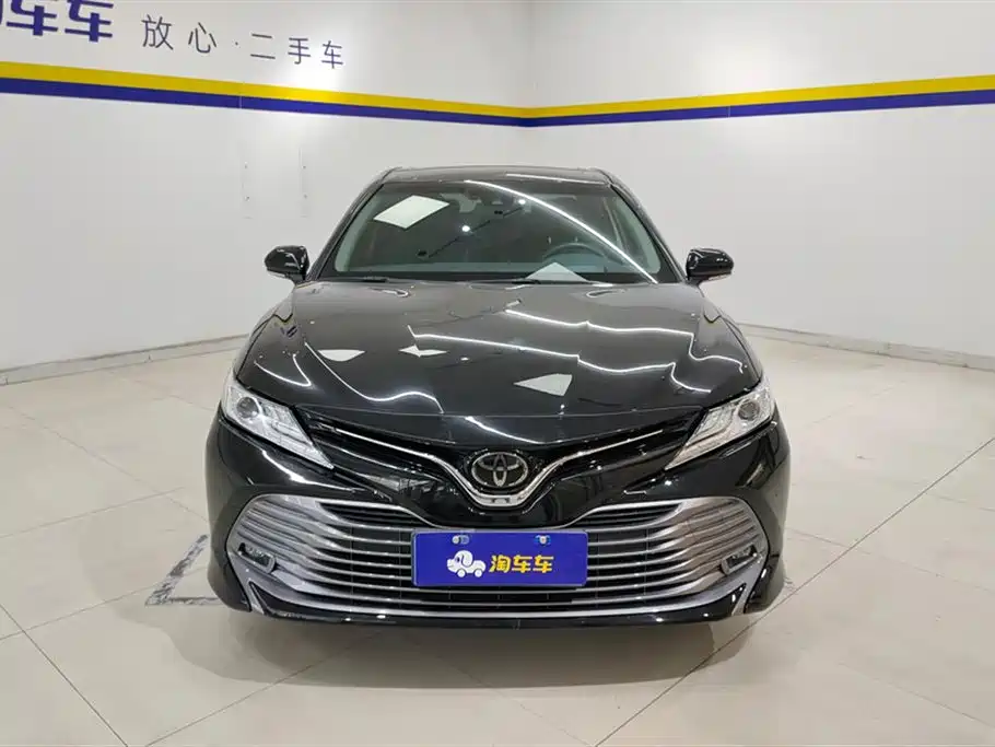 Toyota Camry 2019 Facelift 2.0G Luxury Edition фото 2