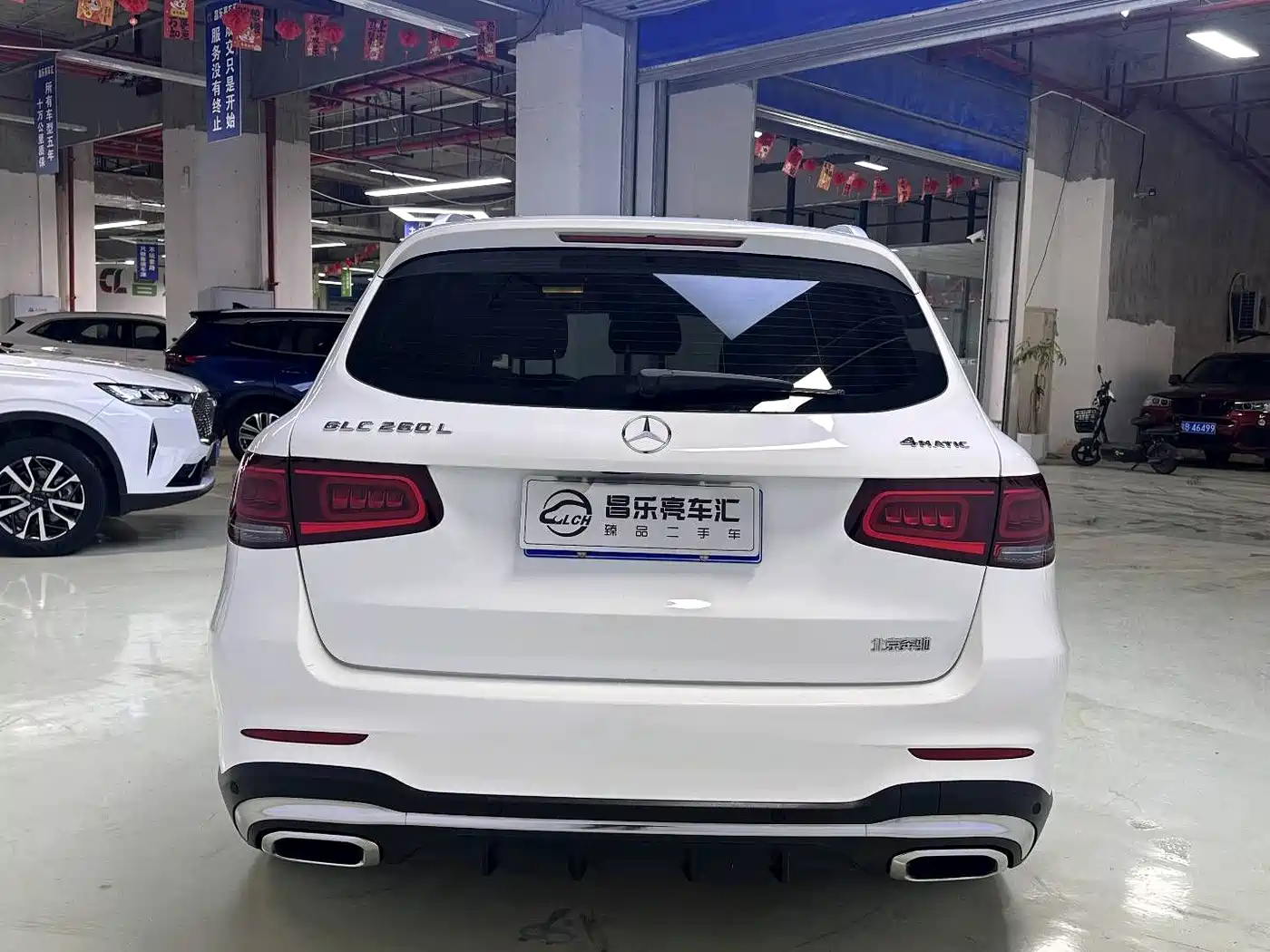 MERCEDES-BENZ GLC