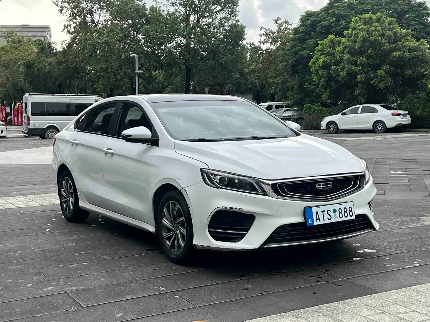 Фото 3 - Geely Binrui