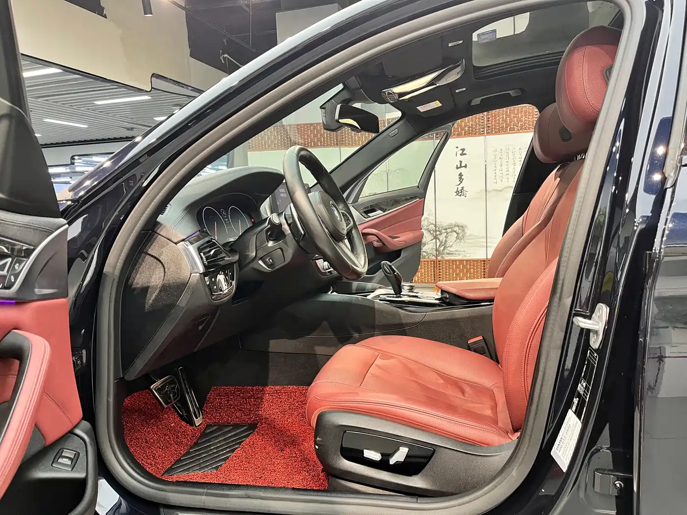BMW 5 Series 2019 530Li Leading M Sport Package фото 4