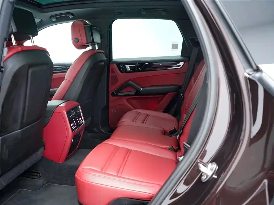 PORSCHE CAYENNE NEW ENERGY