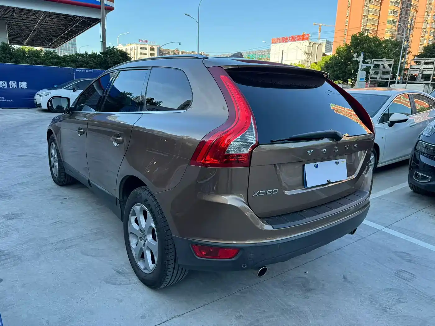 Volvo XC60 (Import) 2010 2011 T6 R-Design Sport Edition