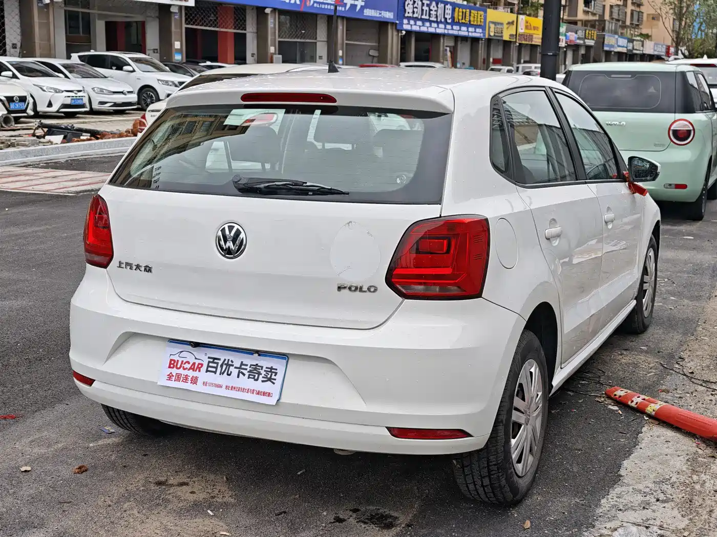 Volkswagen Polo 2016 1.4L Automatic Trend фото 4