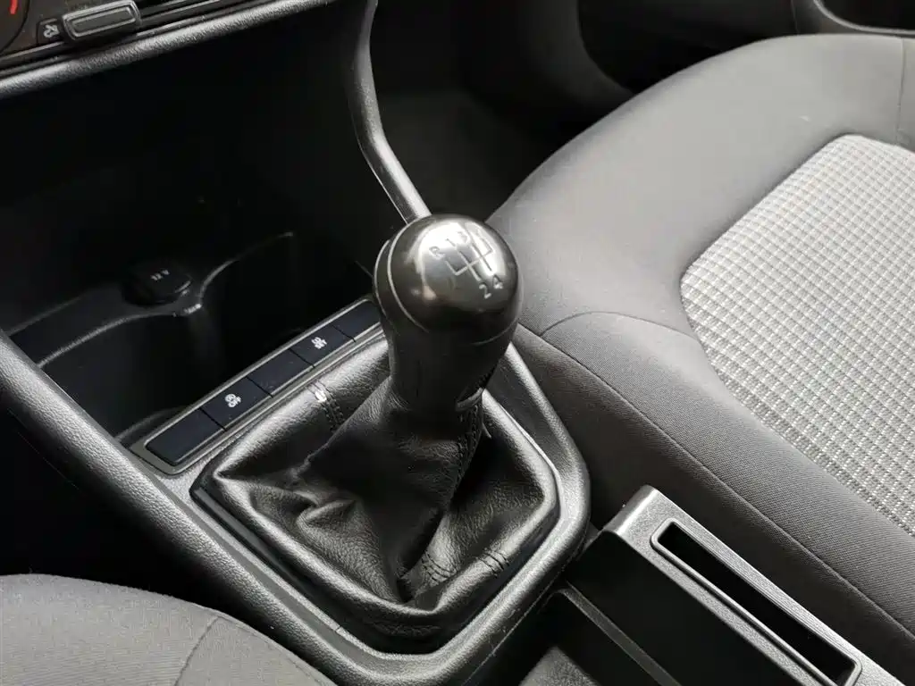 Volkswagen Santana 2019 1.5L Manual Trend China VI фото 13