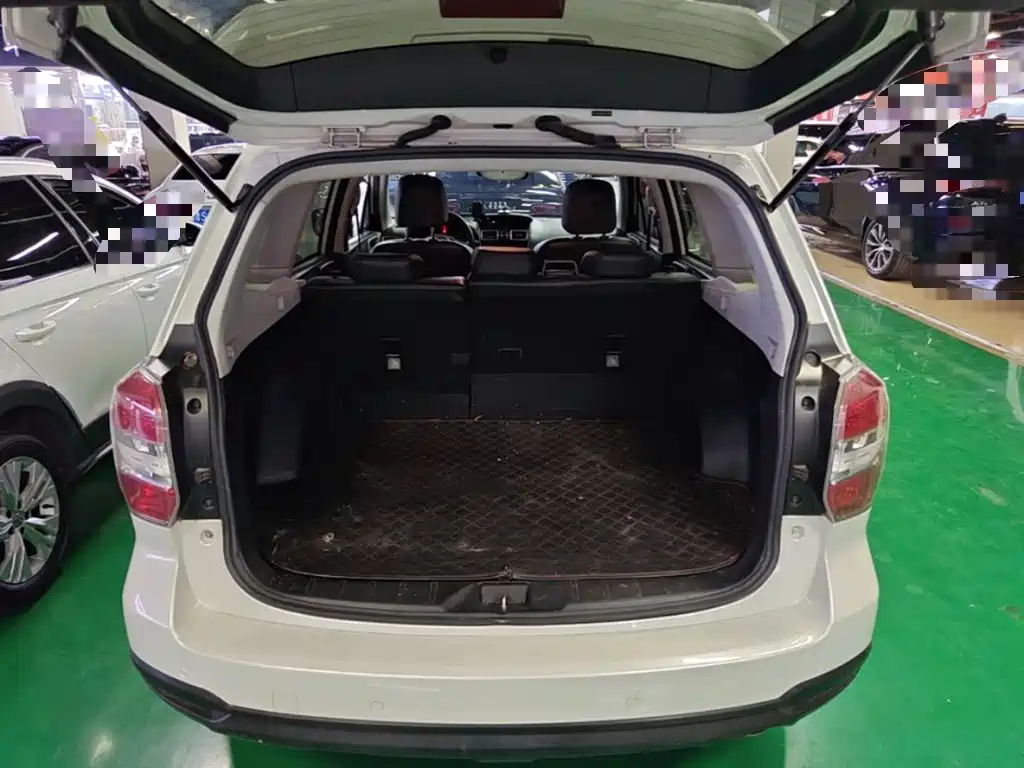 Фото 19 - Subaru Forester