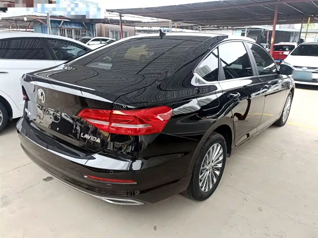 Volkswagen Lavida 2019 1.5L Automatic Comfort Edition China VI фото 7