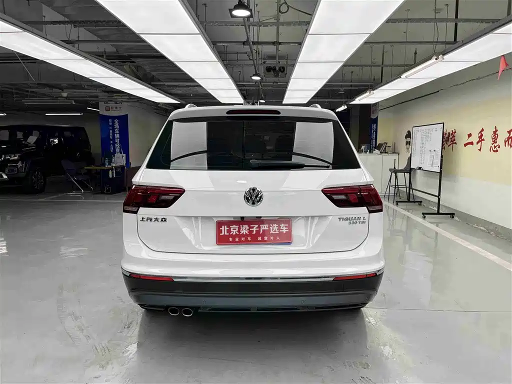 Volkswagen Tiguan L 2017 330TSI Automatic 2WD Luxury Edition фото 14