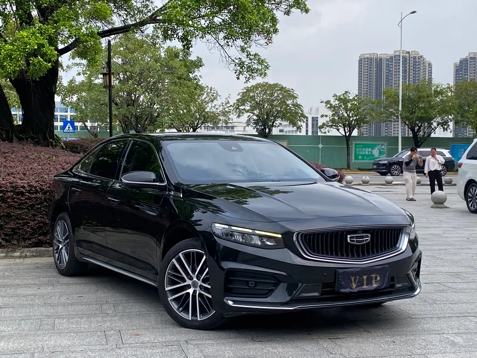 Фото 3 - Geely Preface