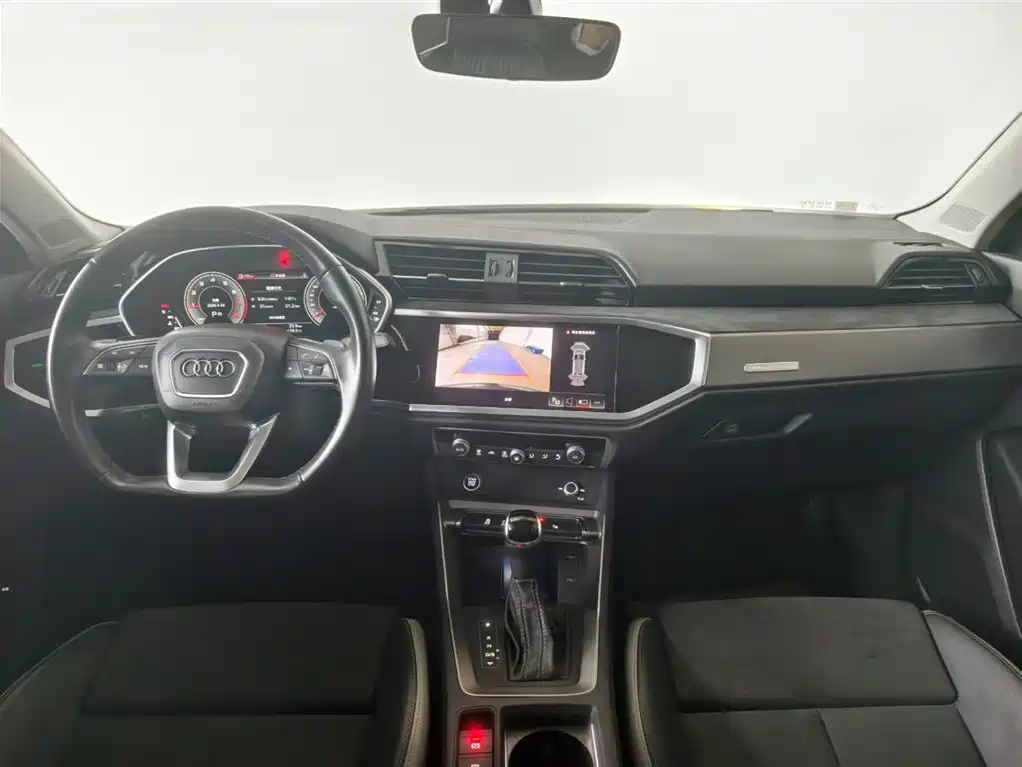 Audi Q3 2023 35 TFSI Fashion Dynamic Model (1.5T) фото 5