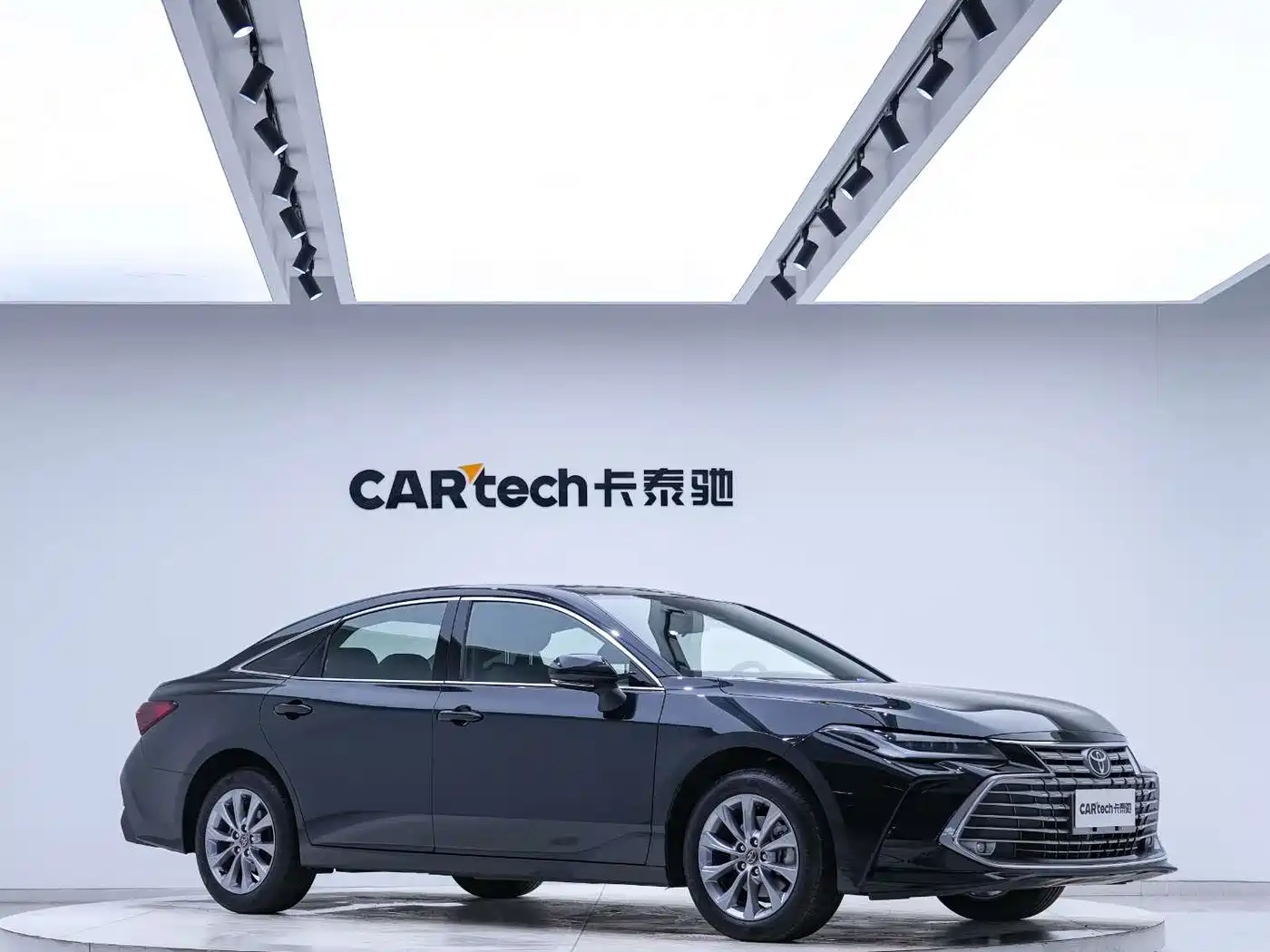 Toyota Avalon 2024 Model 2.0L Progressive Edition фото 3