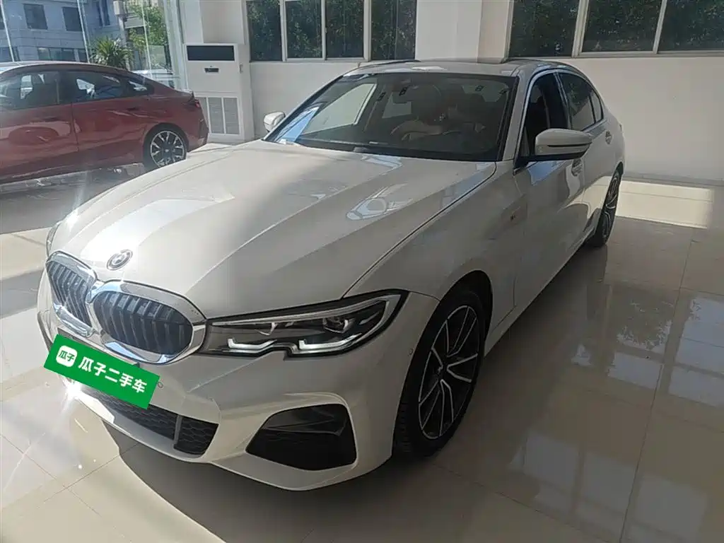 BMW 3-SERIES