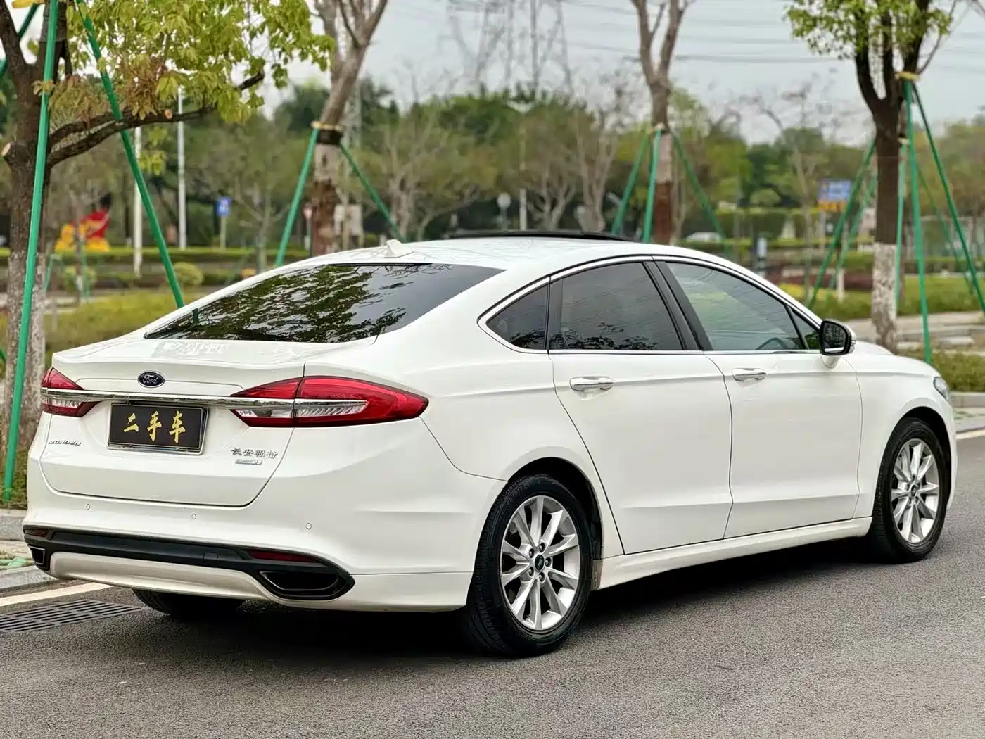 FORD MONDEO