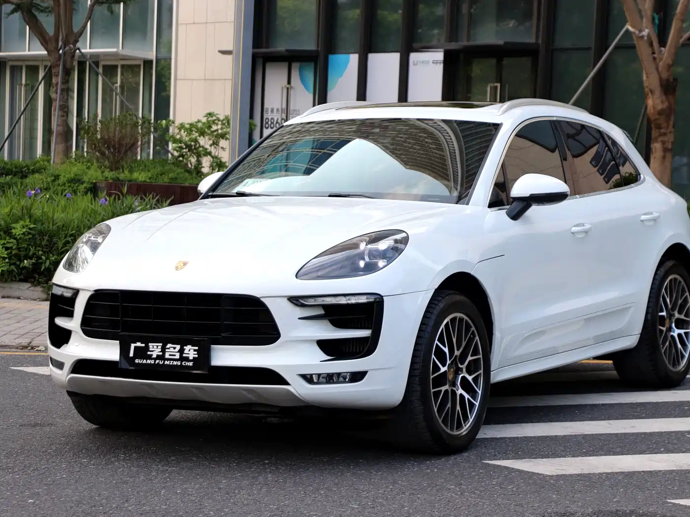 Porsche Macan 2017 Macan GTS 3.0T фото 3
