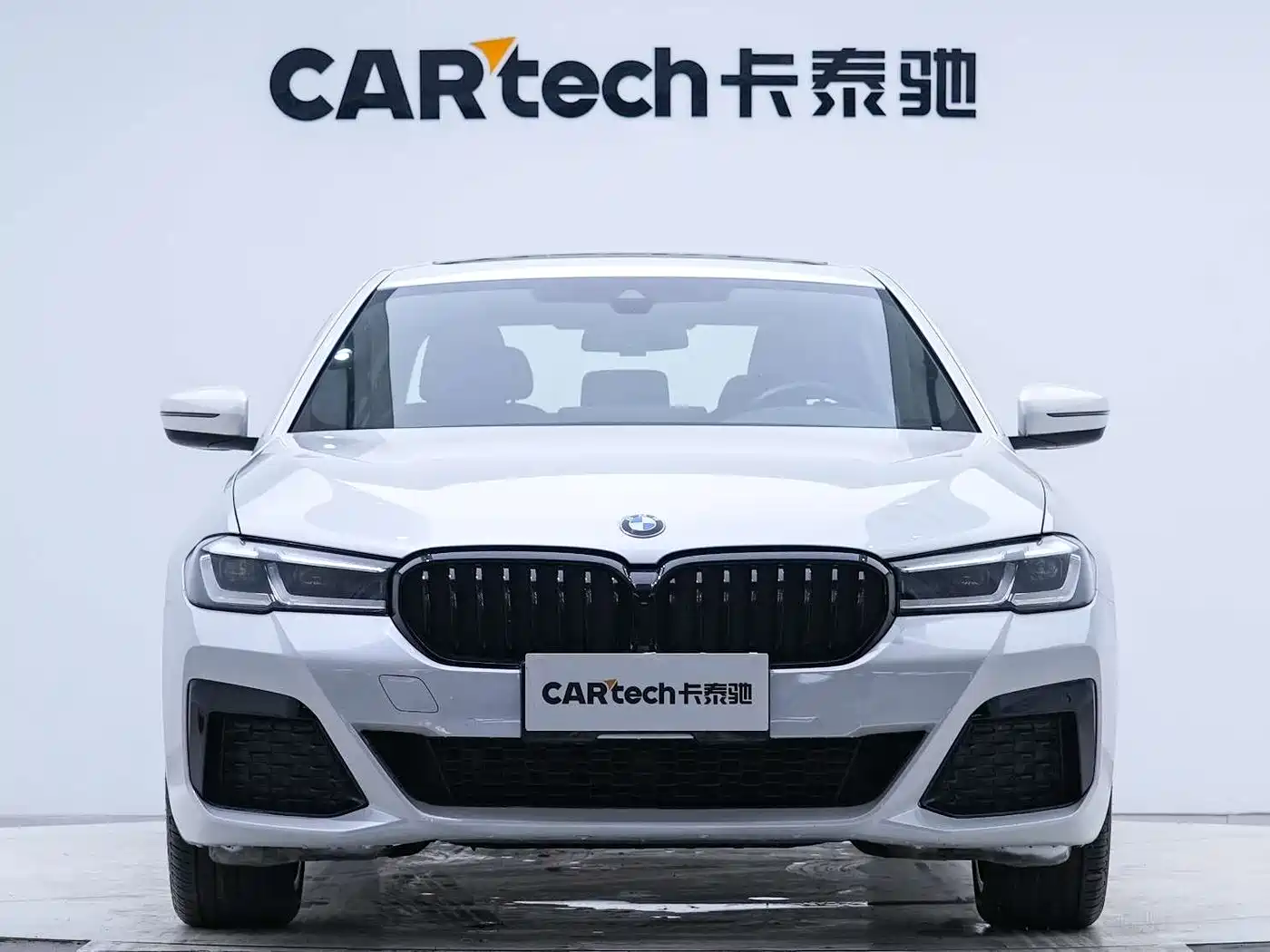 BMW 5 Series 2022 Facelift 530Li Leading M Sport Package фото 4