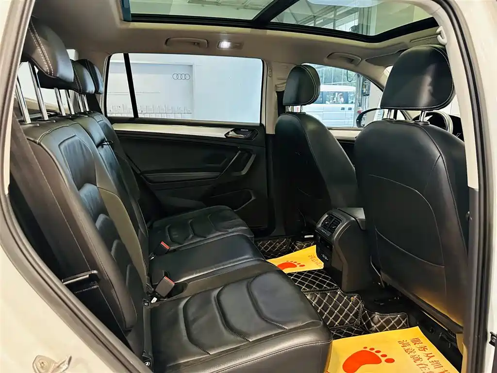Volkswagen Tiguan L 2019 330TSI Automatic 2WD Panorama Comfort Edition China VI фото 8