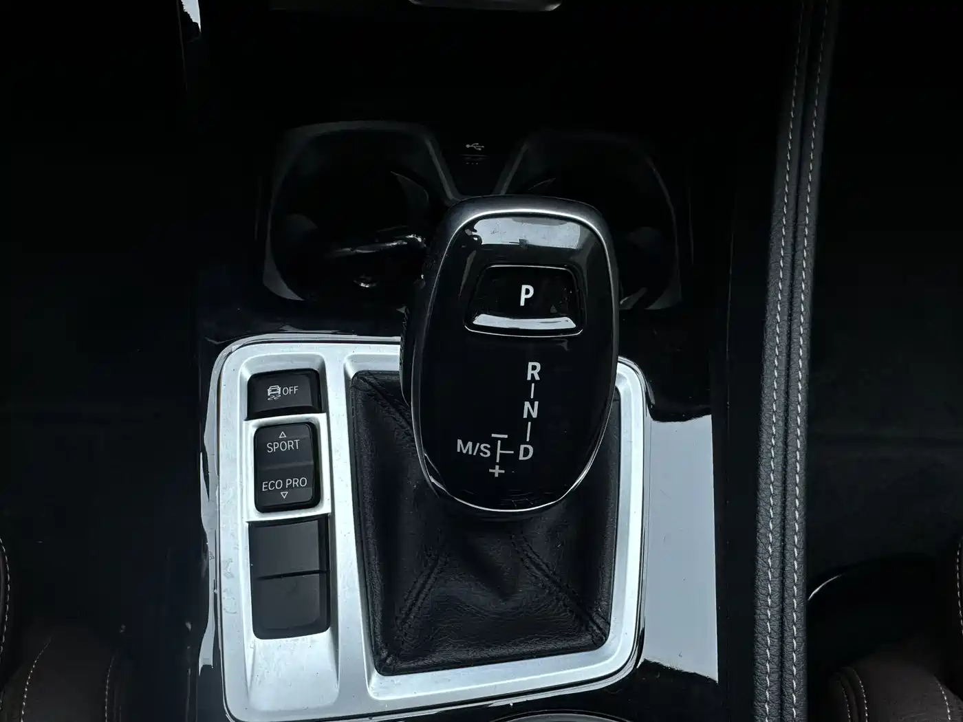 BMW 1 Series 2021 120i M Sport Shadow Edition фото 15