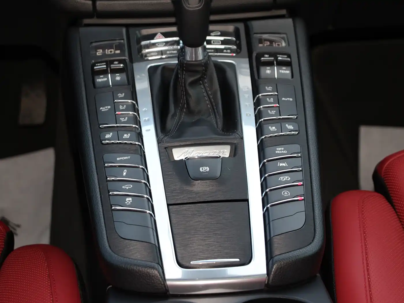 Porsche Macan 2017 Macan GTS 3.0T фото 13