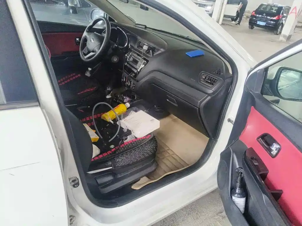 Photo 12 - Kia K2