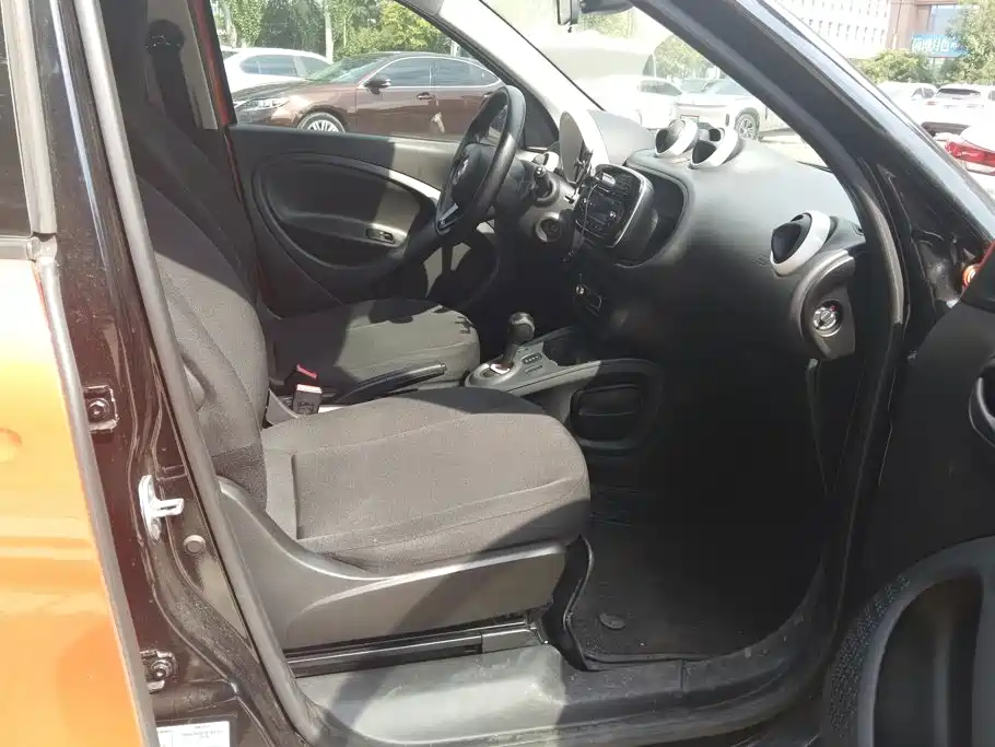 smart forfour 2018 2018 1.0L 52kW Agile Edition