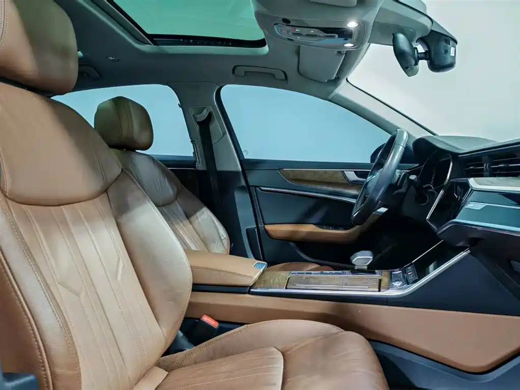 Audi A6L 2021 45 TFSI Exclusive Elegance фото 8
