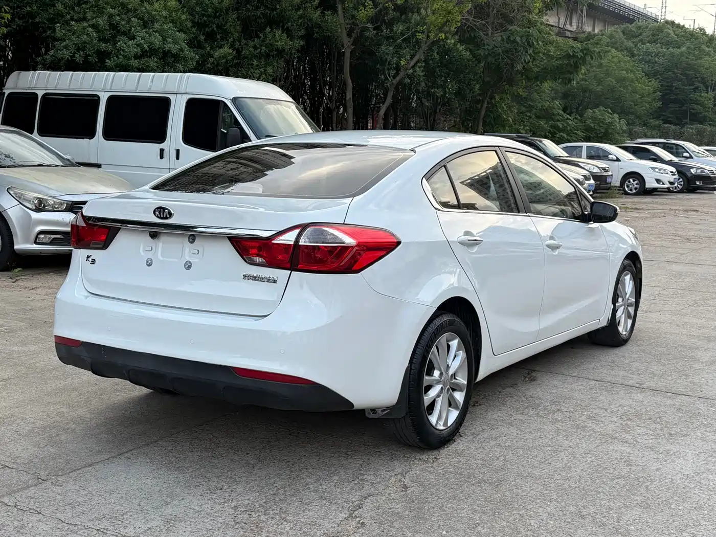 Kia K3 2016 1.6L Automatic GLS фото 9