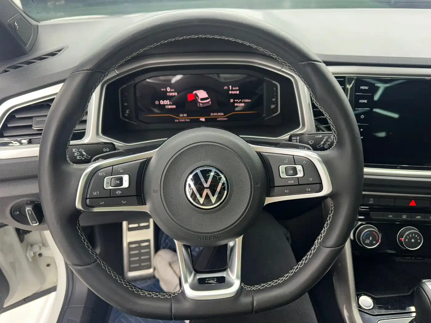 Volkswagen T-ROC 2022 280TSI DSG 2WD R-Line Pro PLUS фото 15