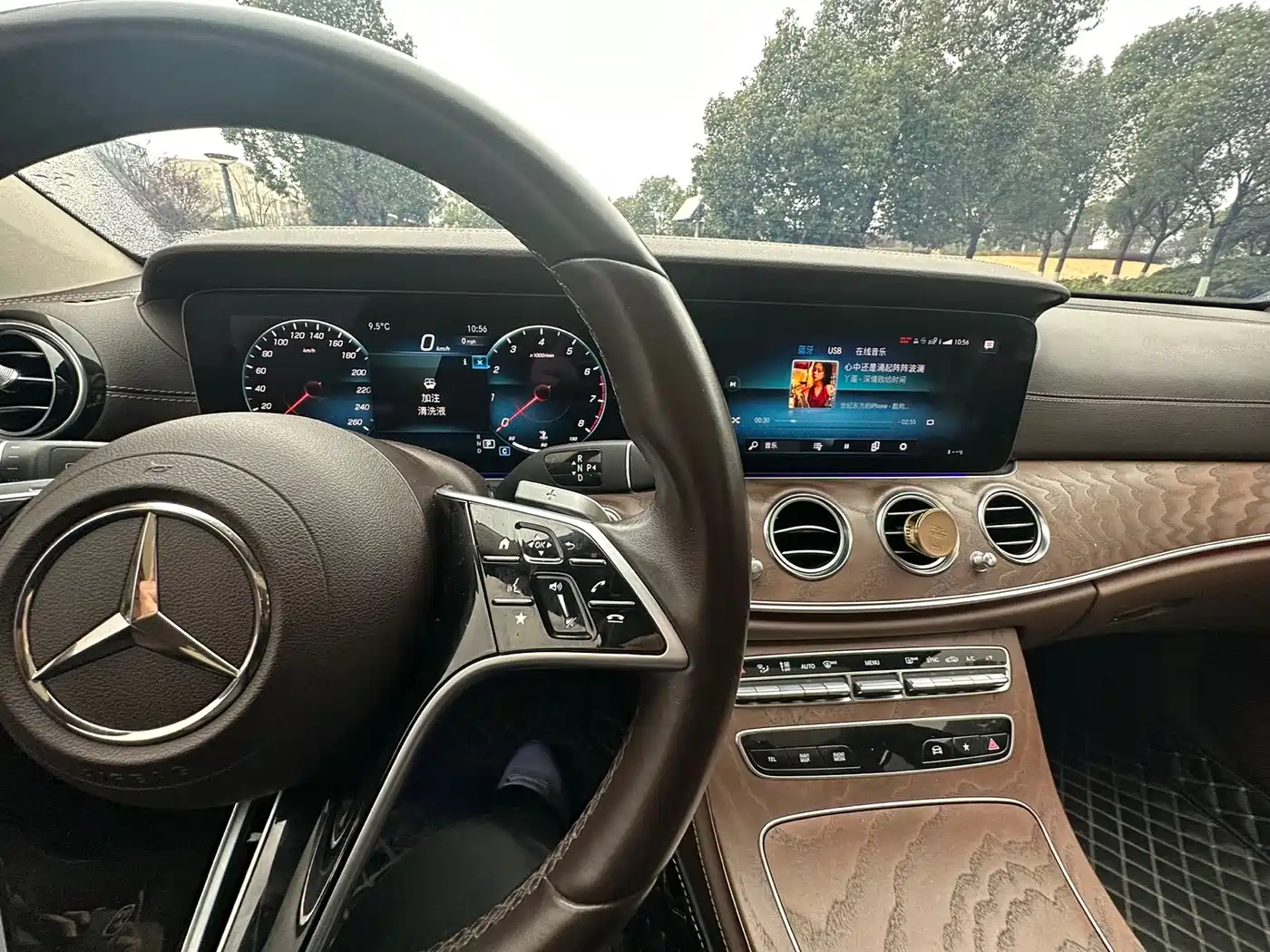 MERCEDES-BENZ E CLASS