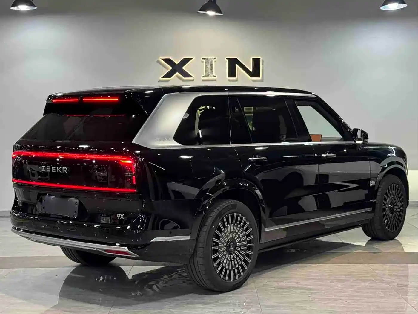2026 ZEEKR 9X