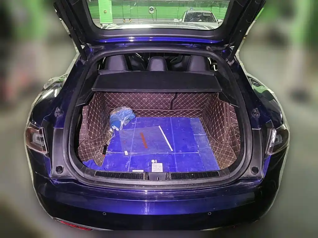 Photo 5 - Tesla Model S