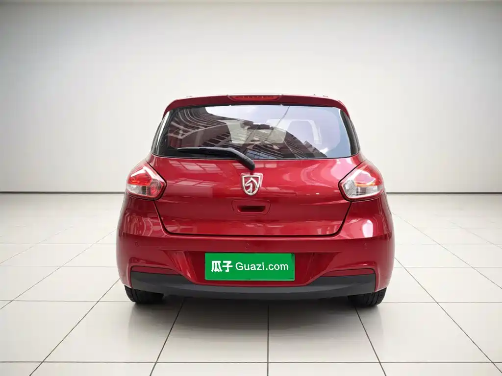 Photo 3 - Baojun 310