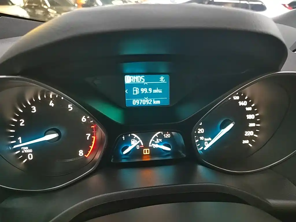 Фото 12 - Ford Kuga