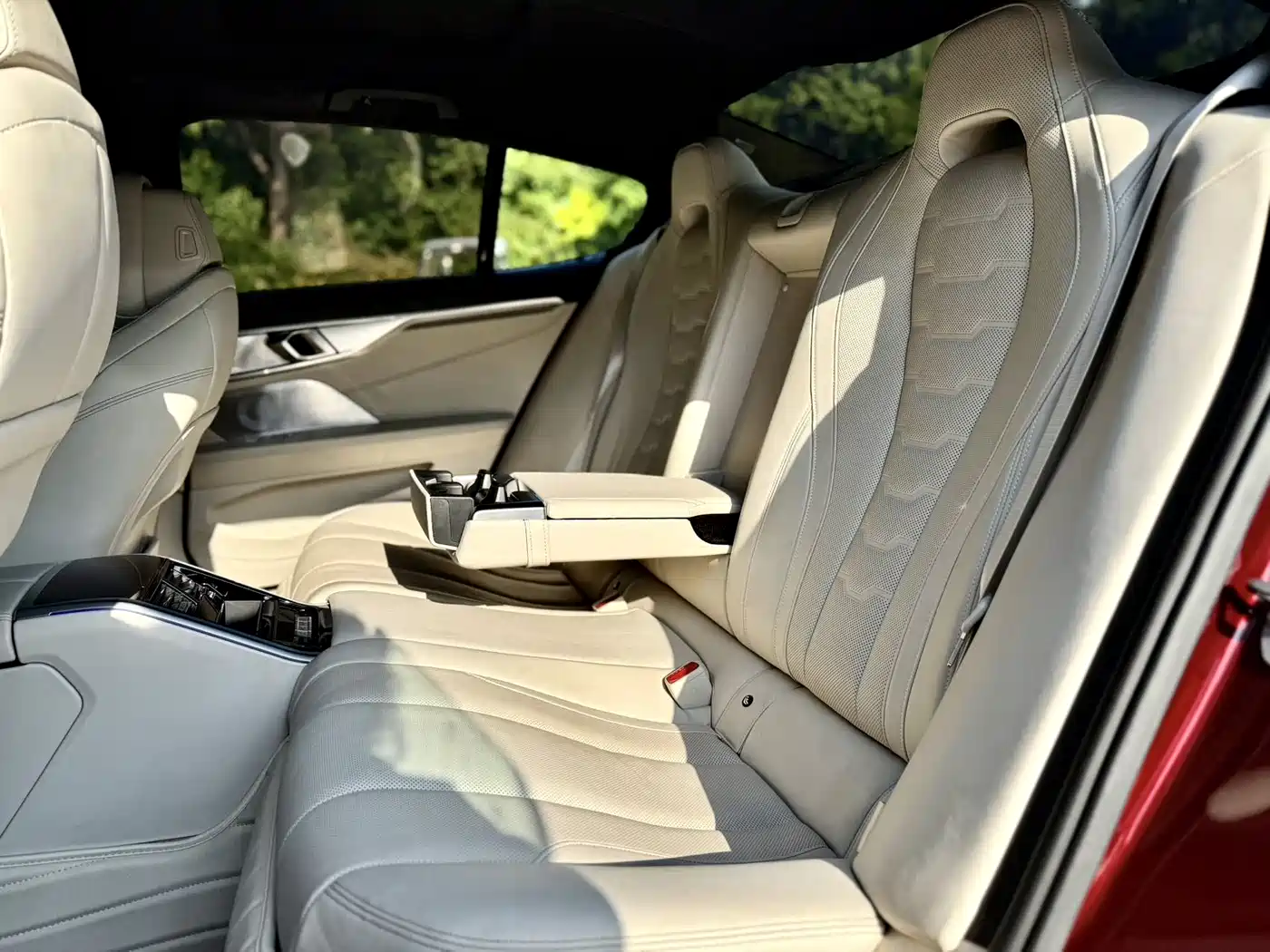 BMW 8 Series 2019 840i xDrive Gran Coupe M Sport фото 13
