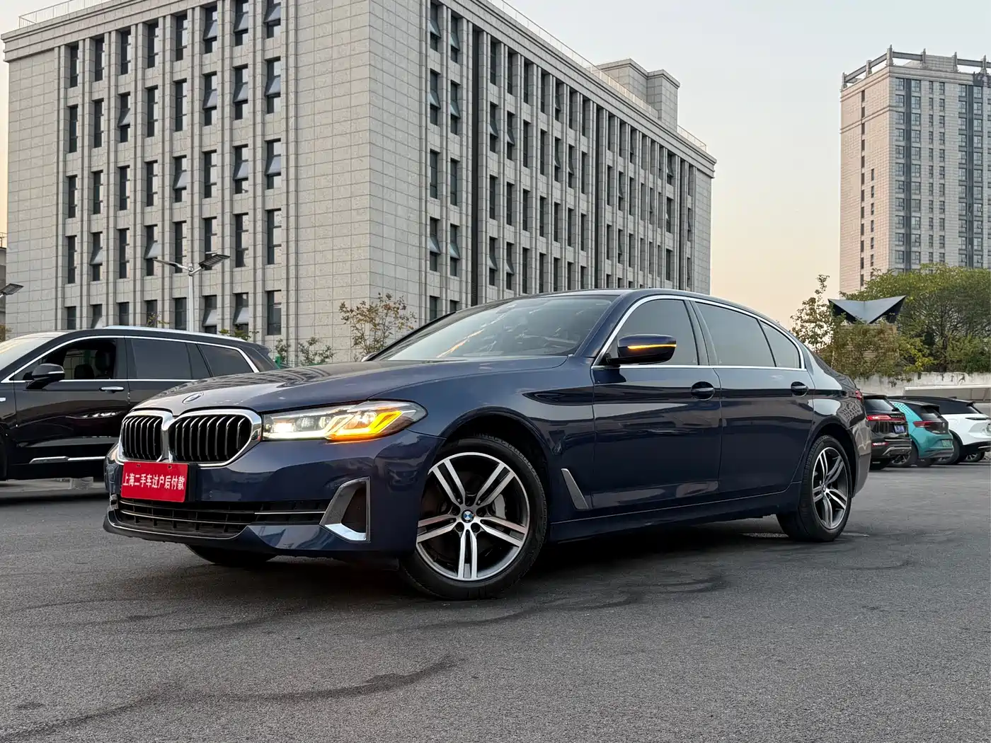 BMW 5 Series 2022 530Li Leading Luxury Package фото 28
