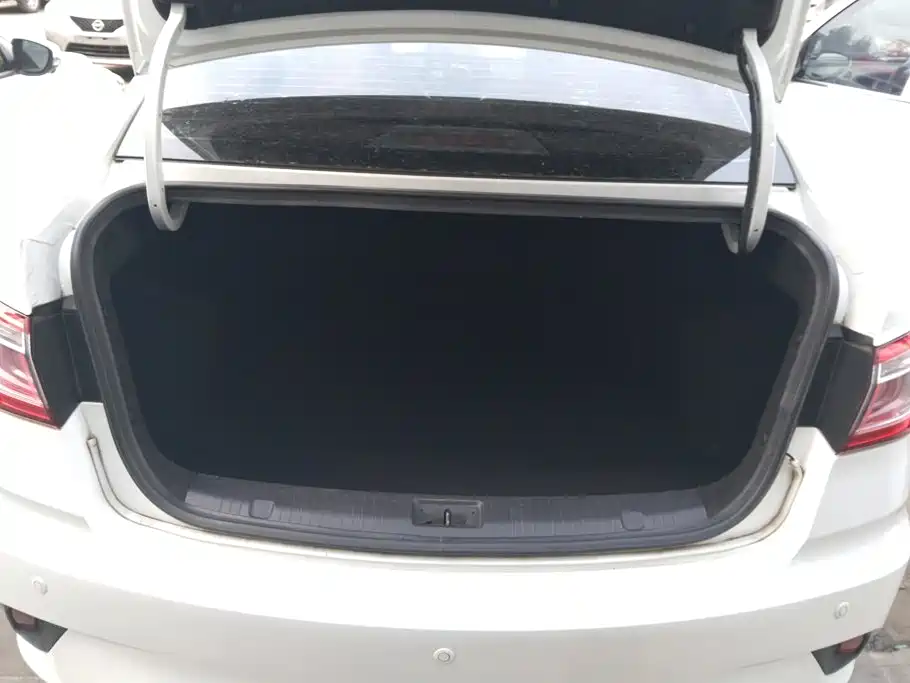 Changan Eado DT 2021 2019 1.6L Manual Relax China VI
