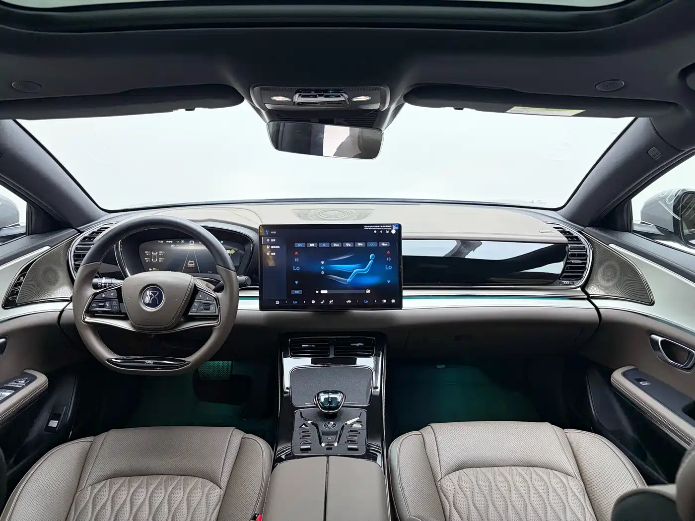 BYD Han 2025 DM-i Smart Drive Edition 125KM Elite фото 14