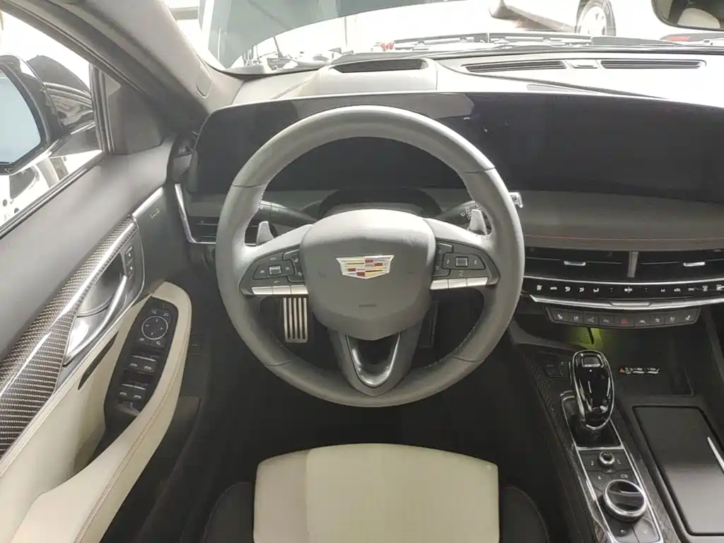 Cadillac CT5 2025 2025 Model 28T Track Performance Edition + Peak Track Package