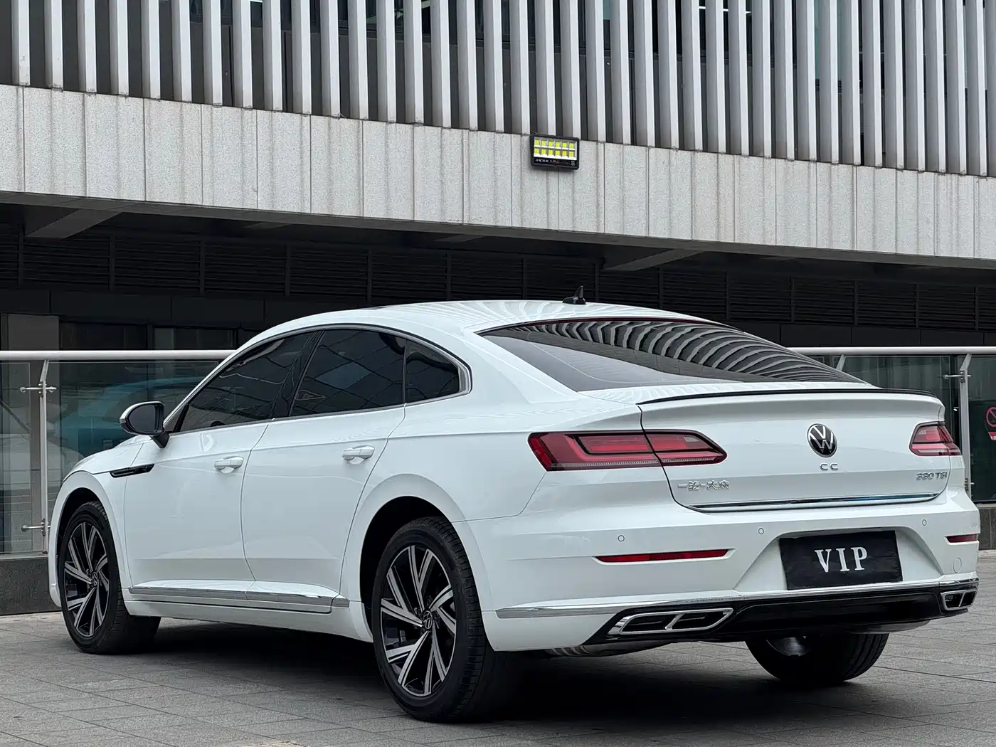 Volkswagen FAW-Volkswagen CC 2021 330TSI Dazzle Edition фото 14