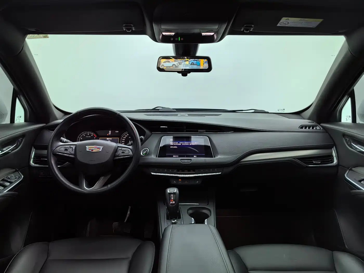 Cadillac XT4 2018 Model 28T 2WD Luxury фото 16
