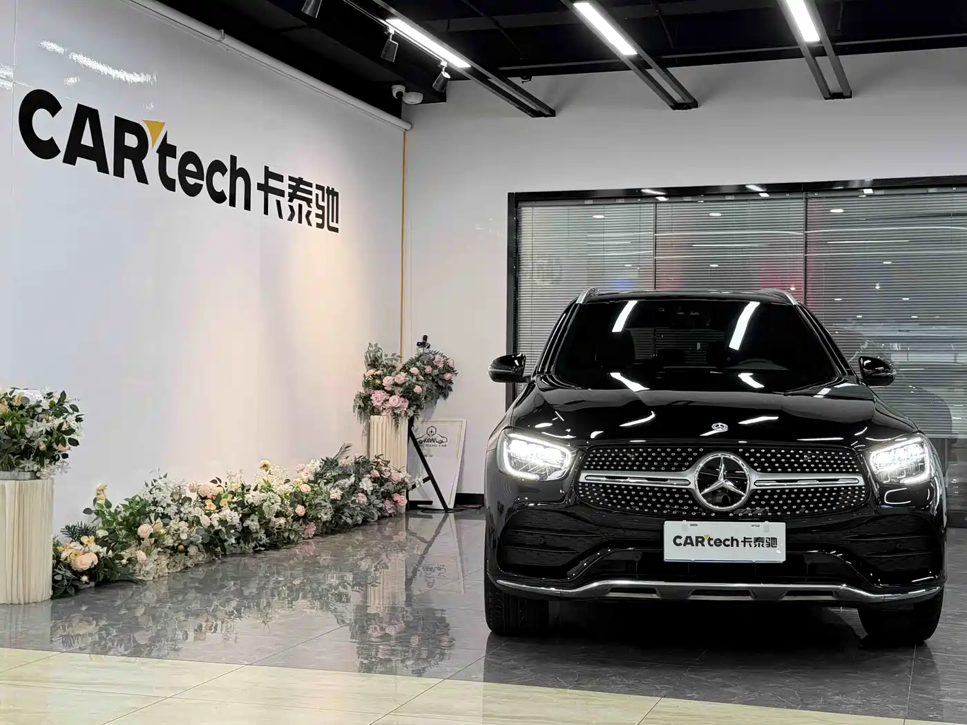 MERCEDES-BENZ GLC