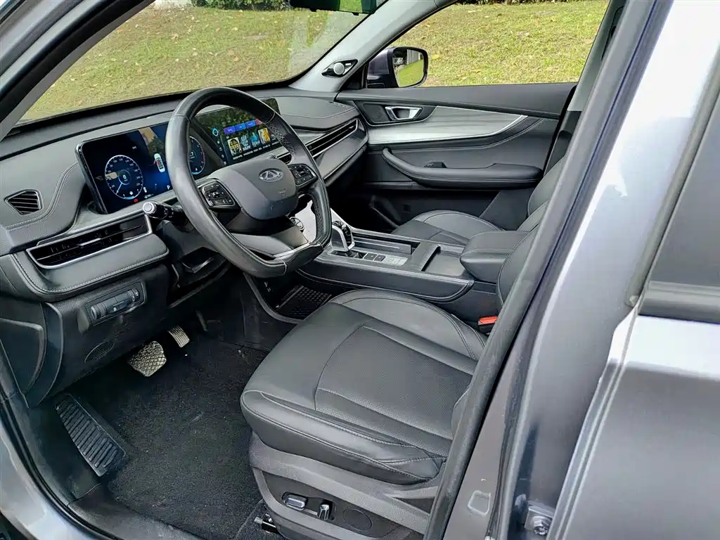 CHERY TIGGO 8