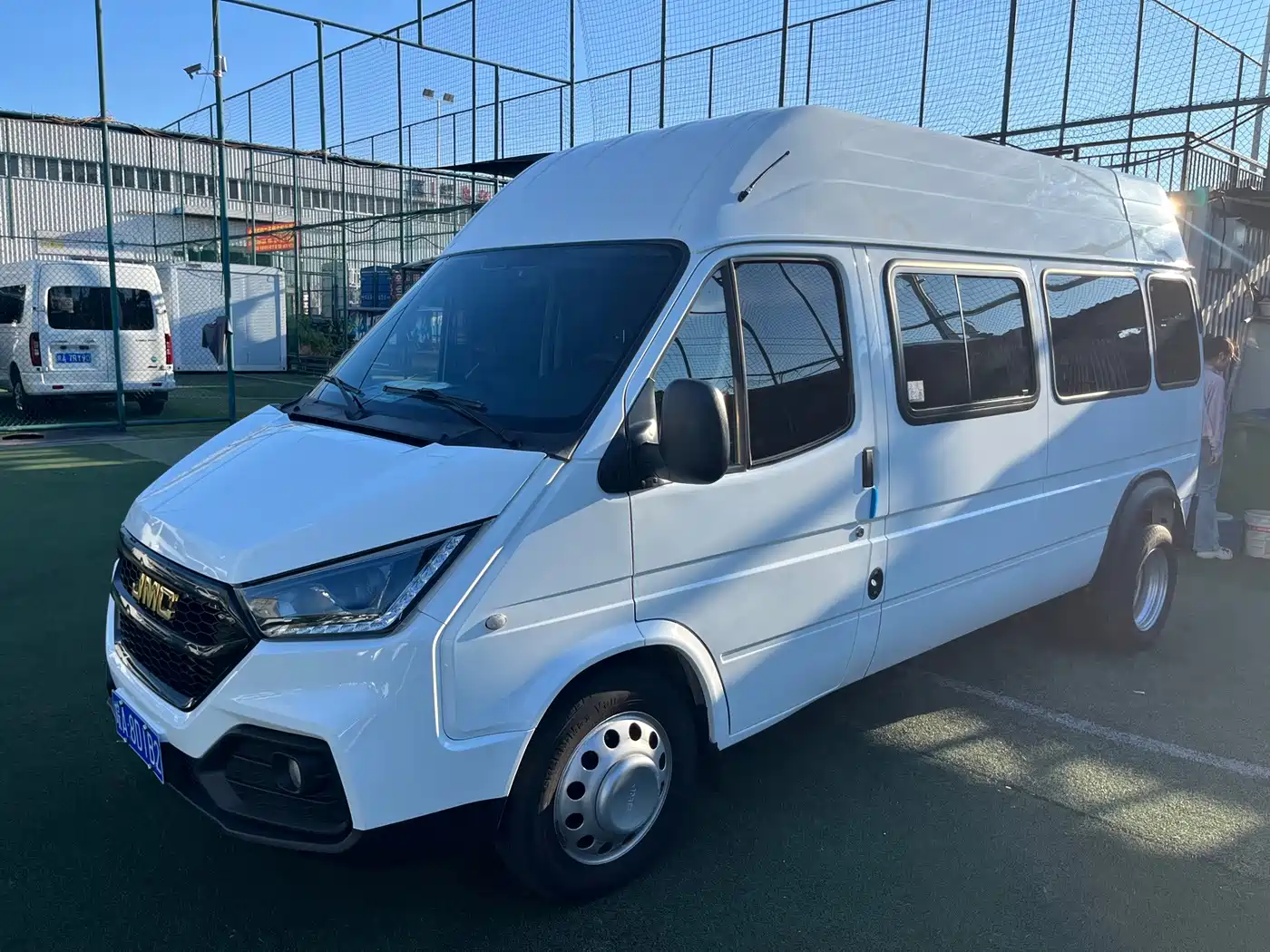 Jiangling Tesun 2022 2021 Model 2.8T Space King Taurus Edition Long Wheelbase Medium-High Roof Dual Rear Tires-Step 6-Seater Diesel China VI JX493