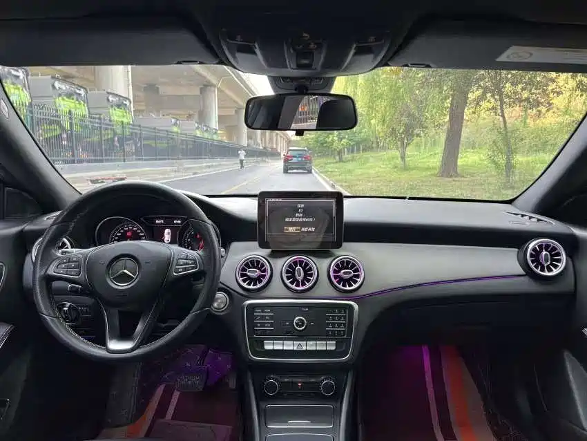 Mercedes-Benz CLA (Import) 2018 CLA 200 Dynamic Edition фото 12
