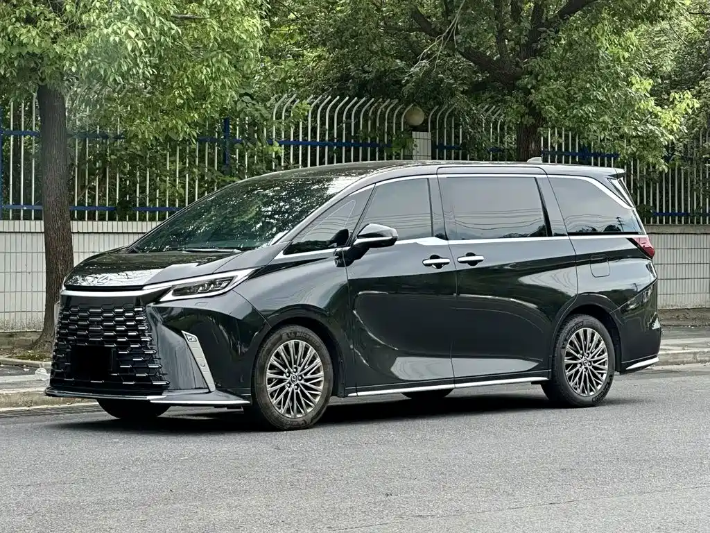 Lexus LM 2024 2023 500h 6-Seater Prestige Edition